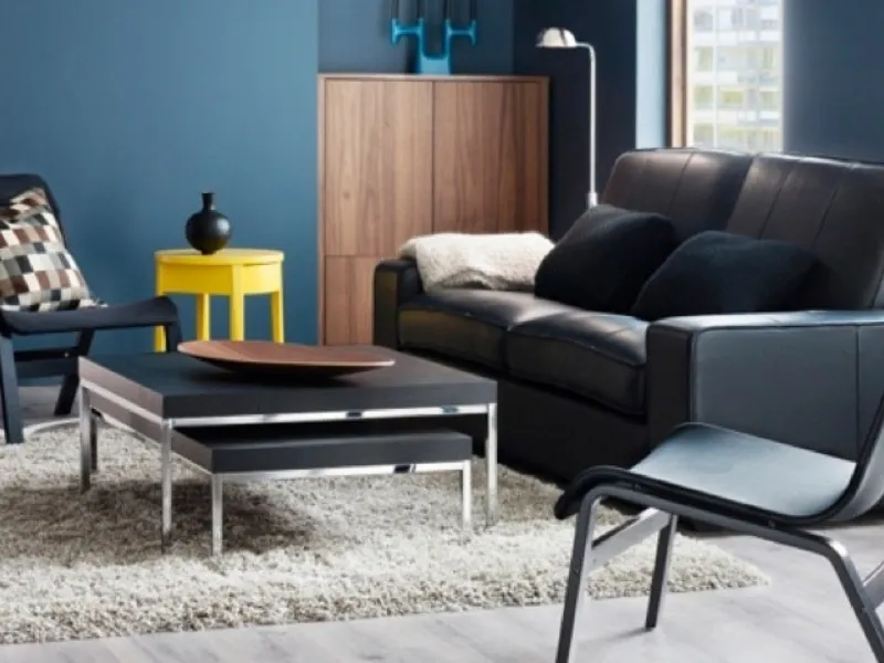 Divano in pelle Kivik di Ikea