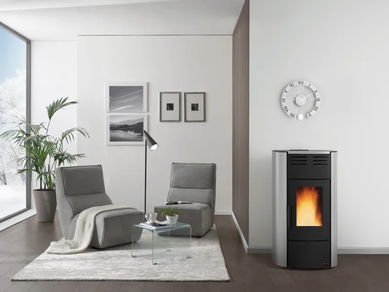 Termostufa a pellet ventilata Raffaella idro 2.0