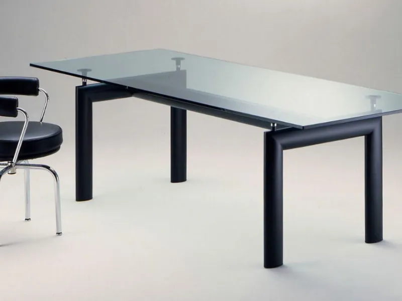 LC6 di Le Corbusier per Cassina